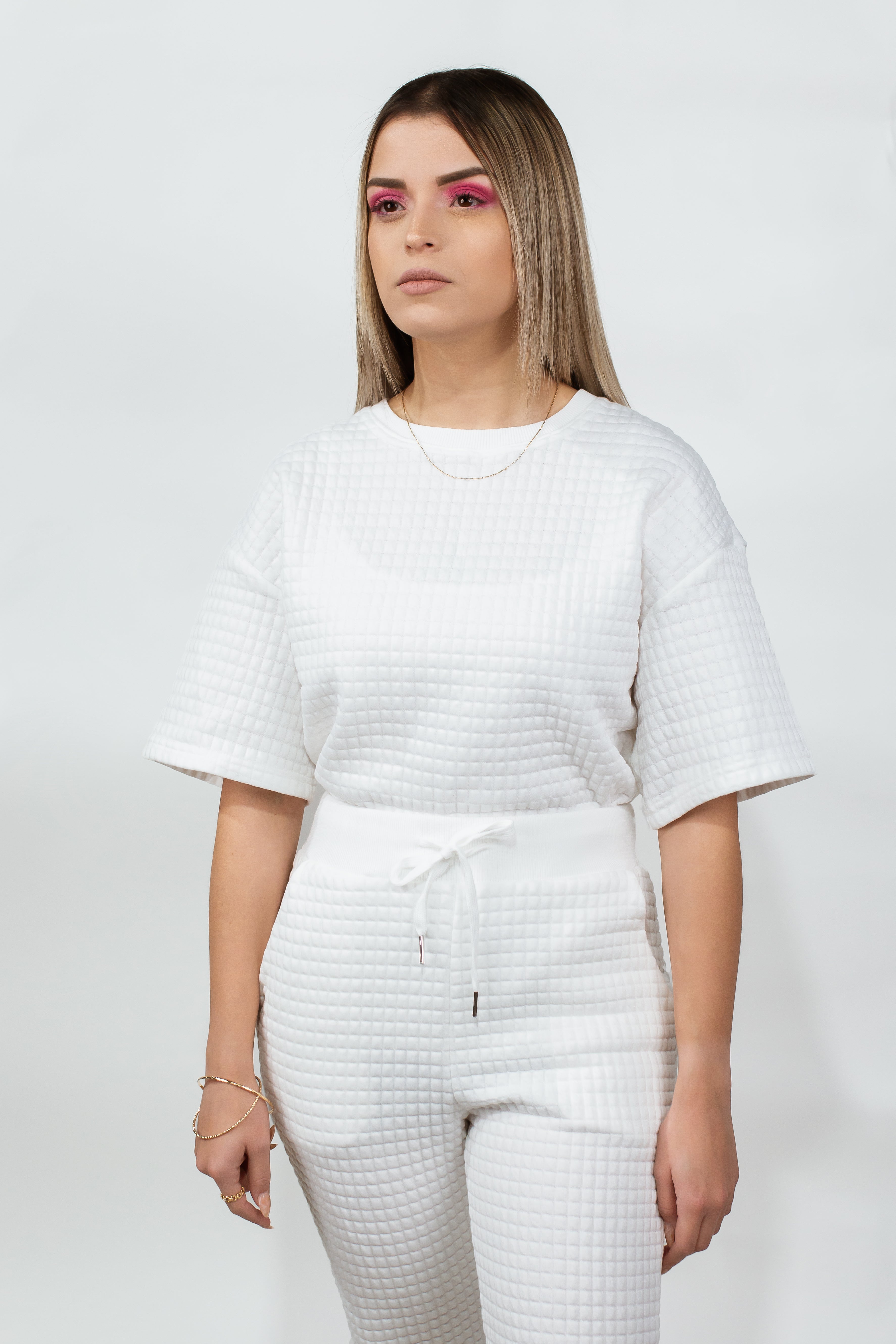White Square-Textured Set