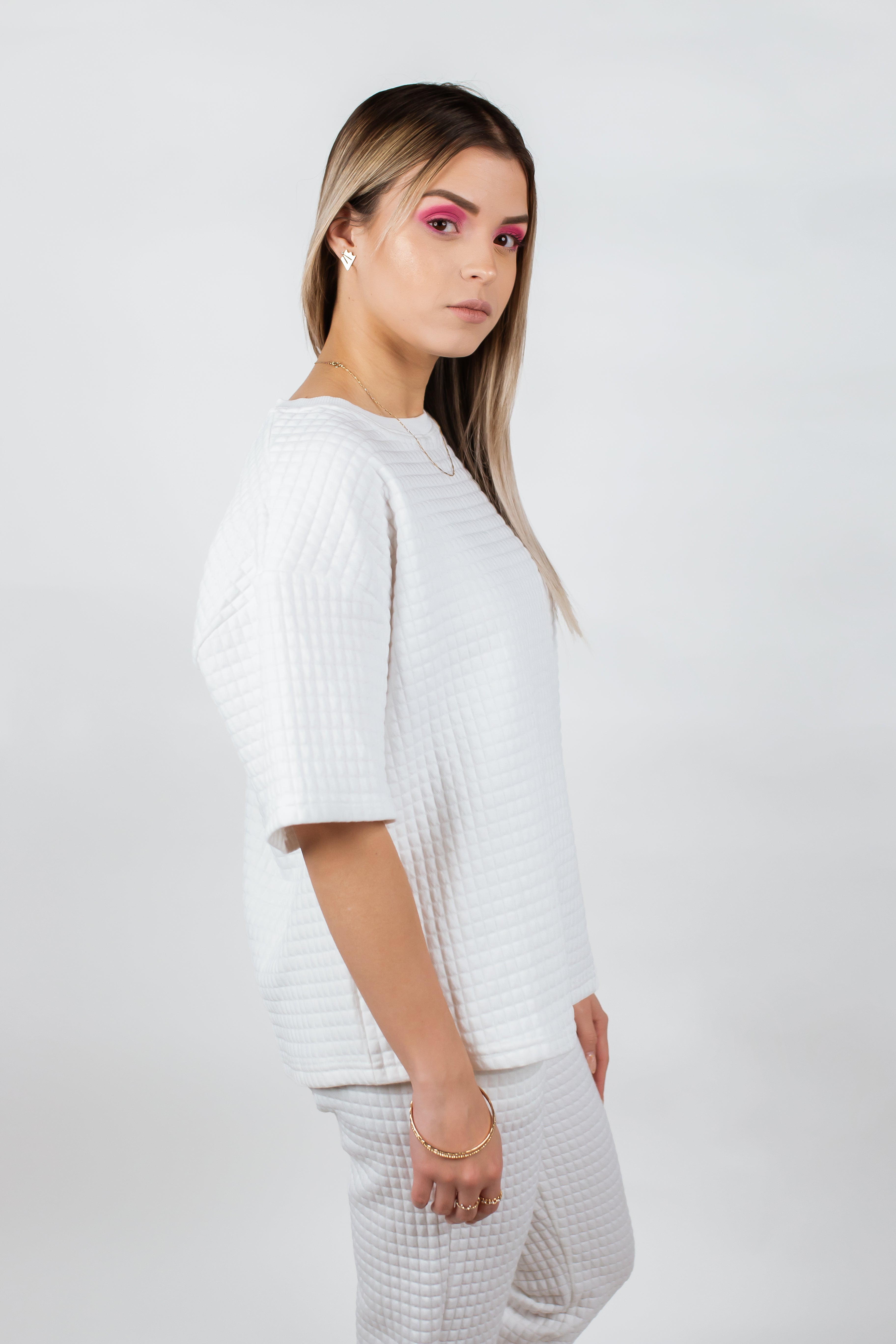 White Square-Textured Set