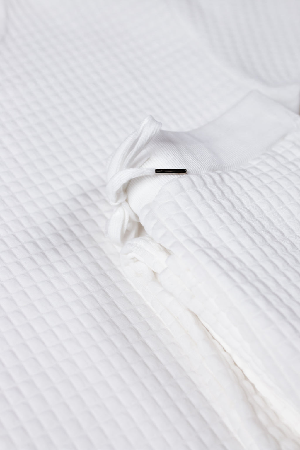 White Square-Textured Set