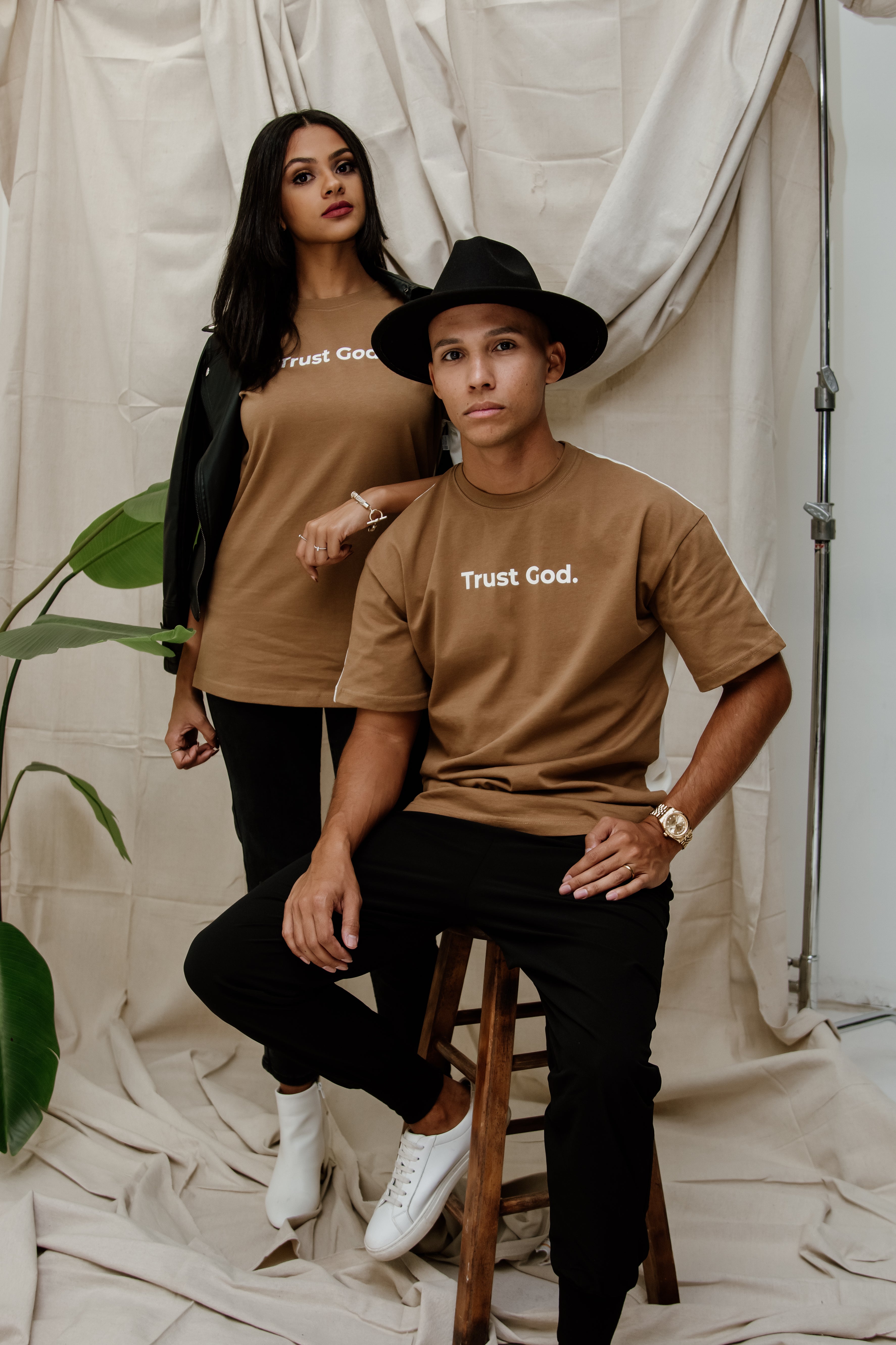 Trust God Tee (Oversized)