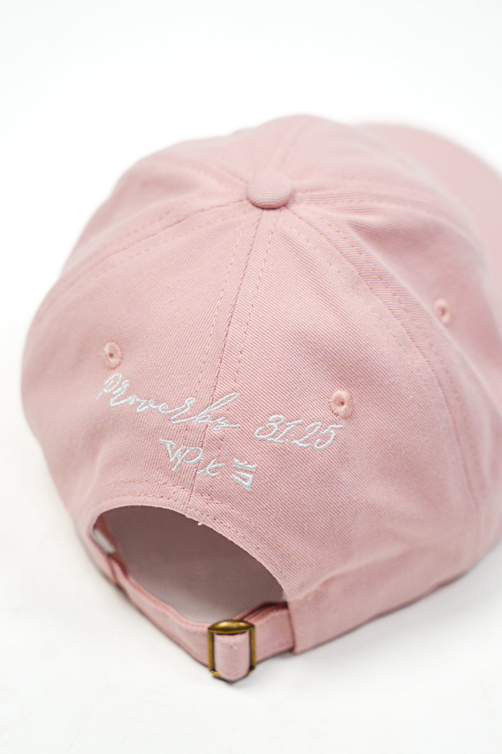 Prov 31:25 | Hat