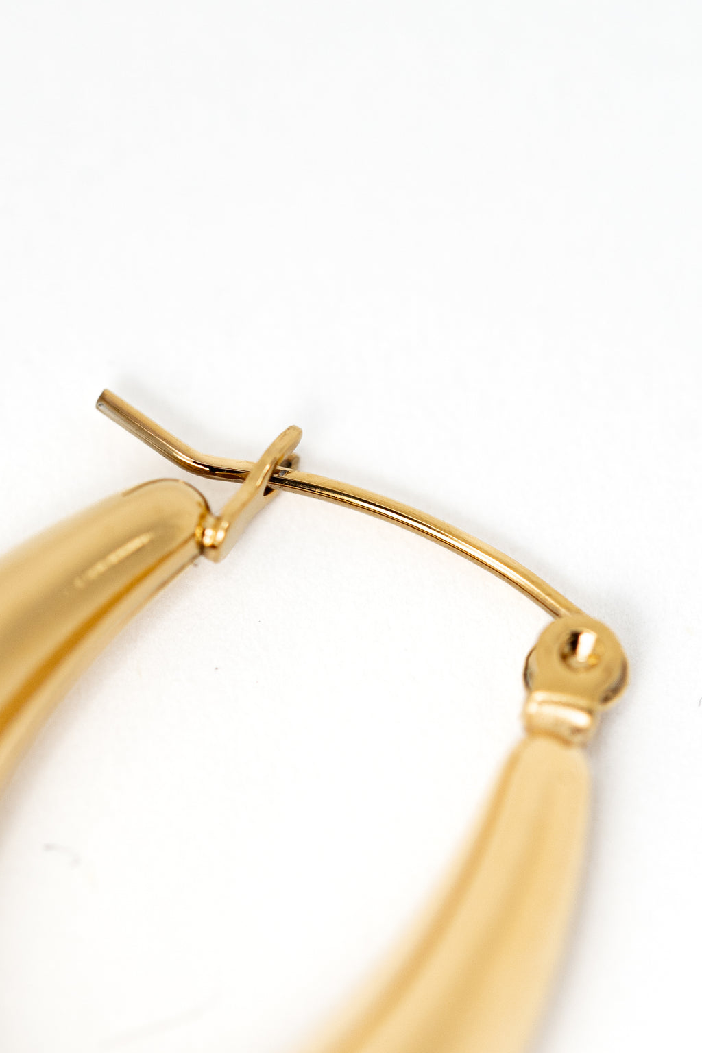 V-Chunky Hoops Earrings